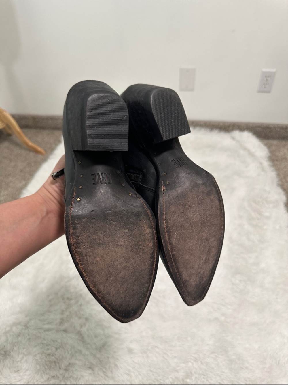 🐬 Frye Genuine Leather Bootie - Picture 6 of 7